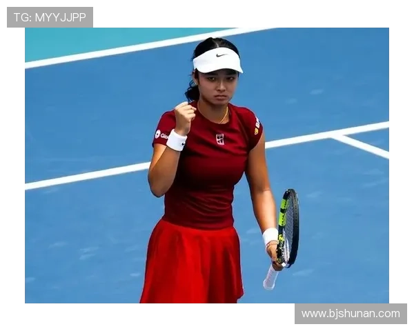 网球世界瞩目 新一轮大满贯赛事展开激烈角逐 星级选手齐聚争夺荣耀