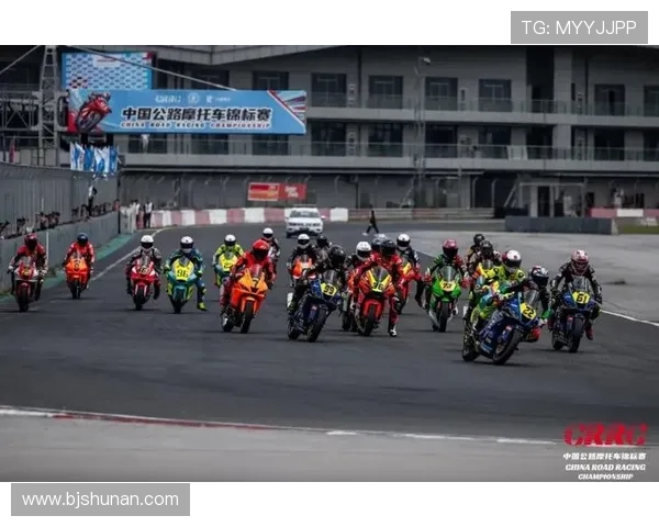 摩托车大奖赛新赛季焦点对决全面升级赛场竞争愈加激烈走势引关注