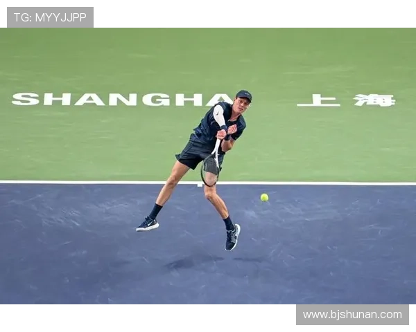 新赛季网球巡回赛开幕名将云集新星崛起引发全球关注赛场竞争白热化